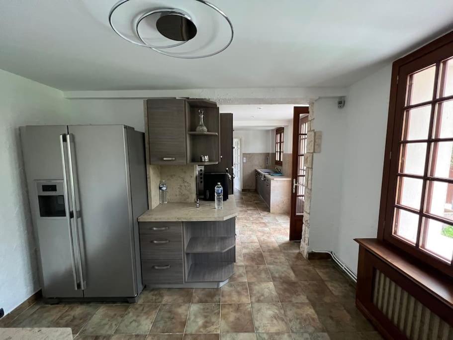 Villa La Cle Des Champs - Les Grais 1H10 De Paris Bazoches-sur-le-Betz Exterior foto