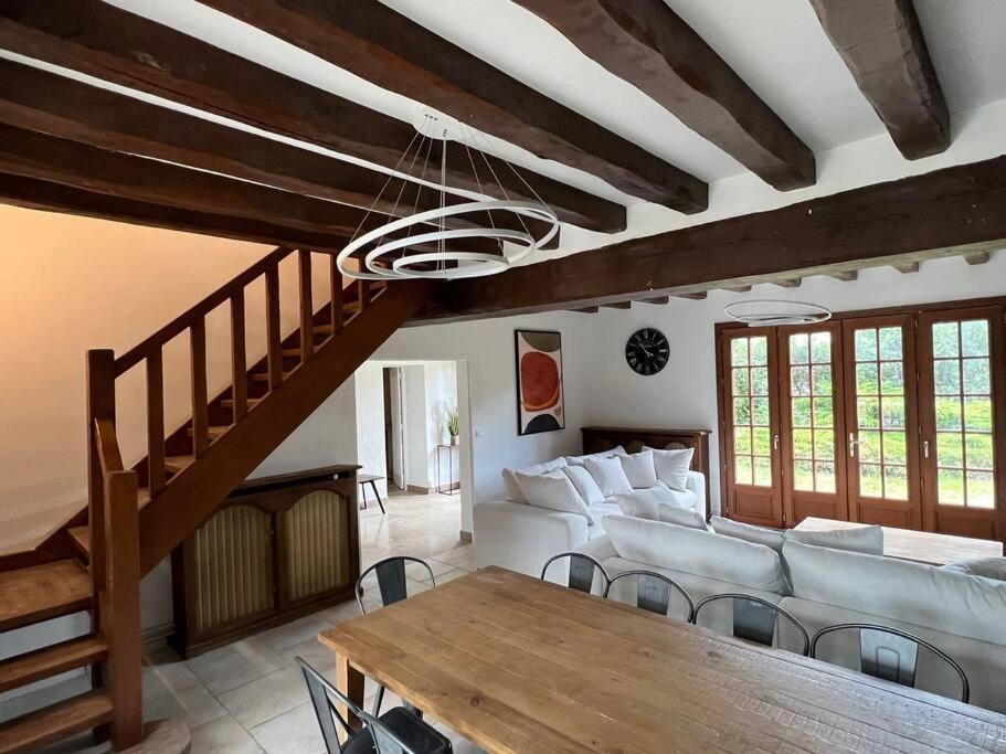 Villa La Cle Des Champs - Les Grais 1H10 De Paris Bazoches-sur-le-Betz Exterior foto