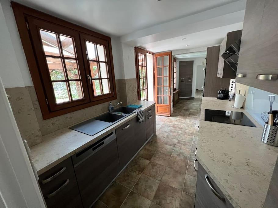 Villa La Cle Des Champs - Les Grais 1H10 De Paris Bazoches-sur-le-Betz Exterior foto